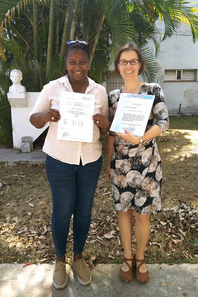 Frau Prof. Dr. Lissette Rubio Mederos und Frau Melanie Kunz 